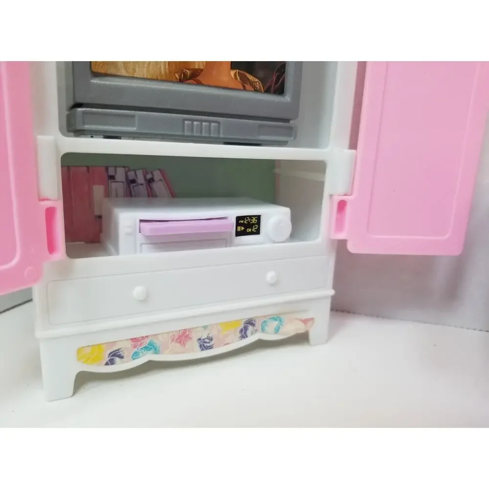Vintage Barbie 90s Mattel 1997 Barbie Folding Pretty House LIVING ROOM